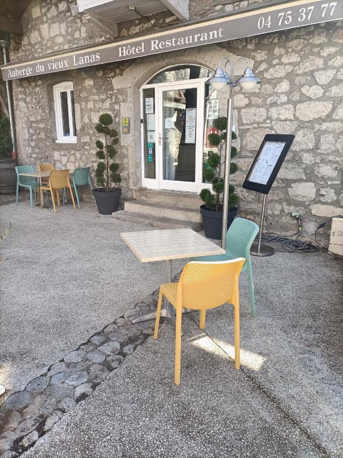 Auberge Du Vieux Lanas Logis Hotel Restaurant Eksteriør bilde