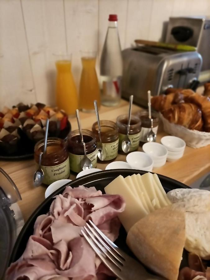 Auberge Du Vieux Lanas Logis Hotel Restaurant Eksteriør bilde