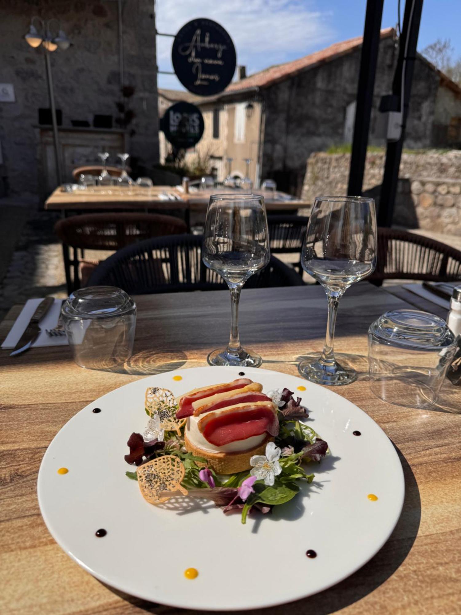 Auberge Du Vieux Lanas Logis Hotel Restaurant Eksteriør bilde